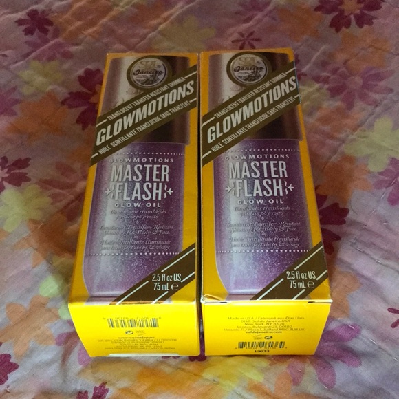 Sol de Janeiro- Glowmotions. Highlights your Beautiful skin and smells amazing! - Picture 3 of 8